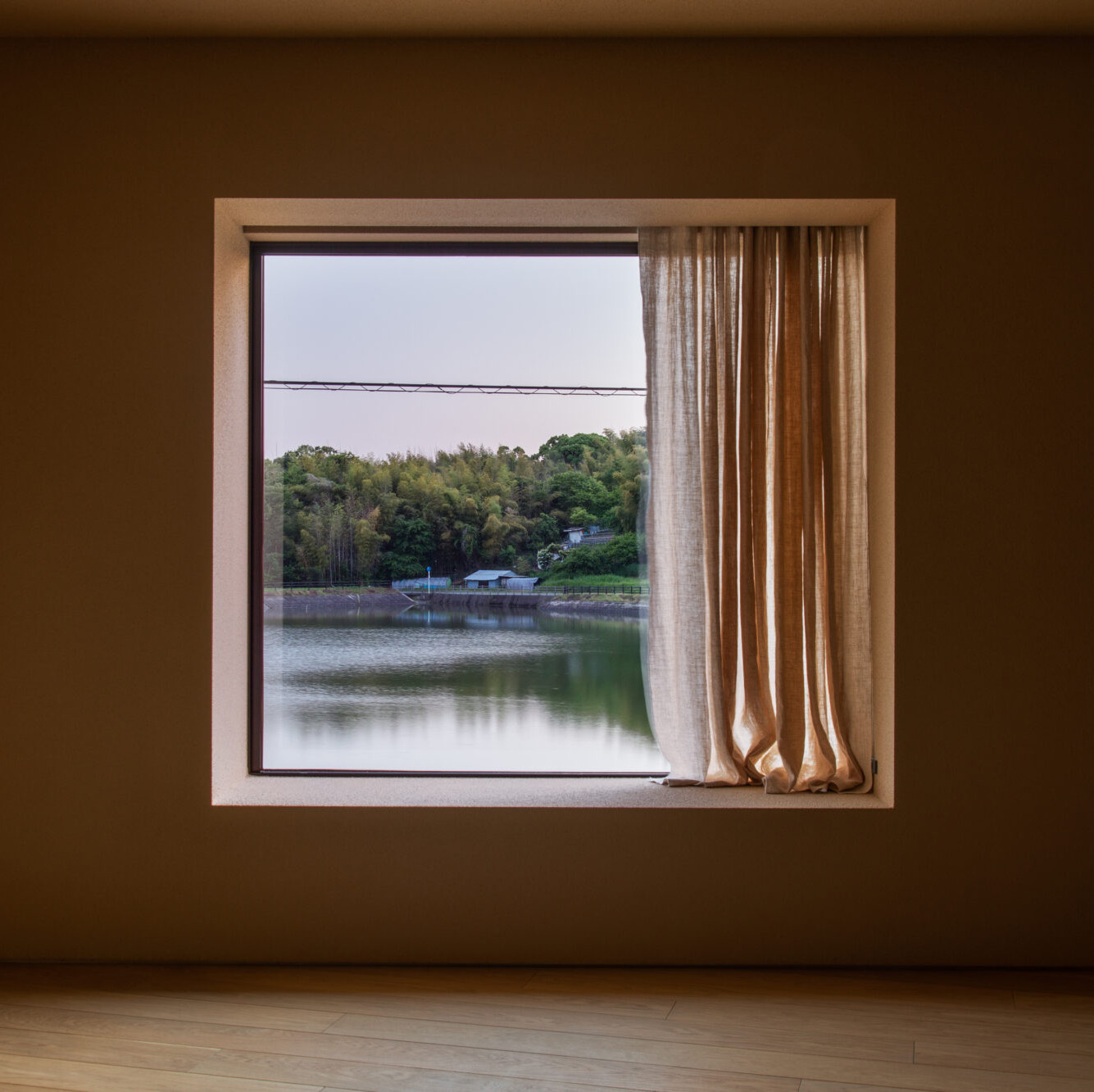 <!--C122　 Tenma-->